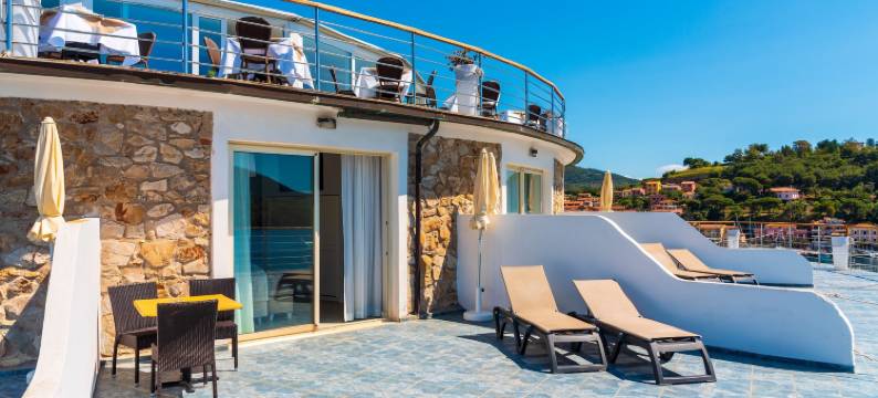 普拉塞酒店(Hotel Plaza)图片