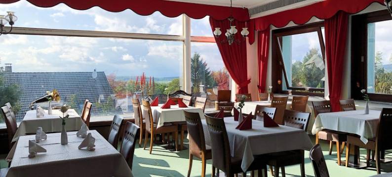 格拉斯许腾酒店(Glashütten Hotel)图片