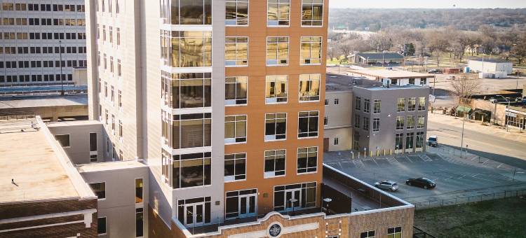 托皮卡赛勒斯酒店-臻品之选酒店(Cyrus Hotel, Topeka, a Tribute Portfolio Hotel)图片