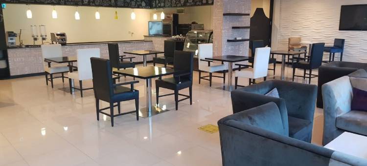 郁金香套房酒店(Tulip Hotel & Suites)图片