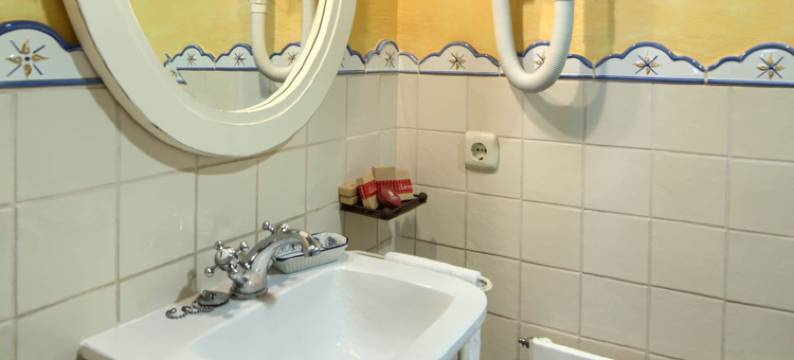 阿玛迪耶罗青年旅舍(Hotel Rural El Almadiero)图片