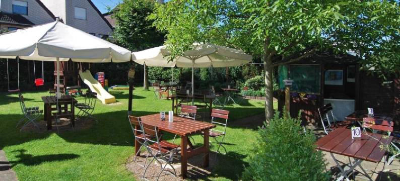 泽耶根布鲁赫餐厅酒店(Ziegenbruch's Hotel & Restaurant)图片