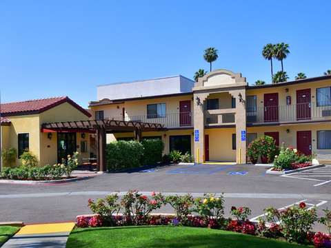 灯塔旅馆及套房 (圣地亚哥州立大学)