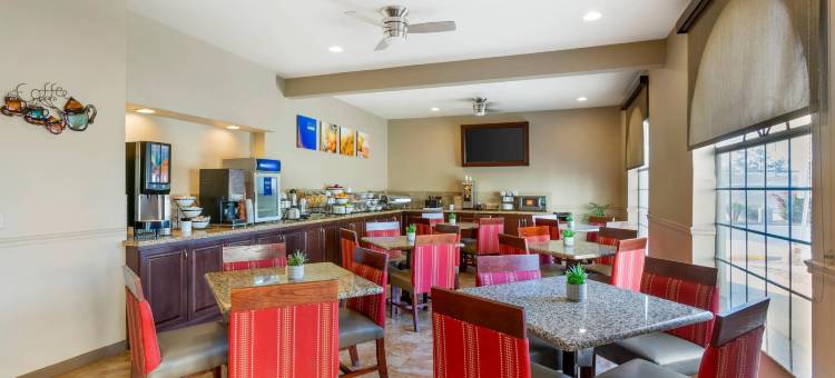 凤凰城西第 27 大道和 I-I0 交接口凯富酒店(Comfort Inn West Phoenix at 27th Ave and I-I0)图片