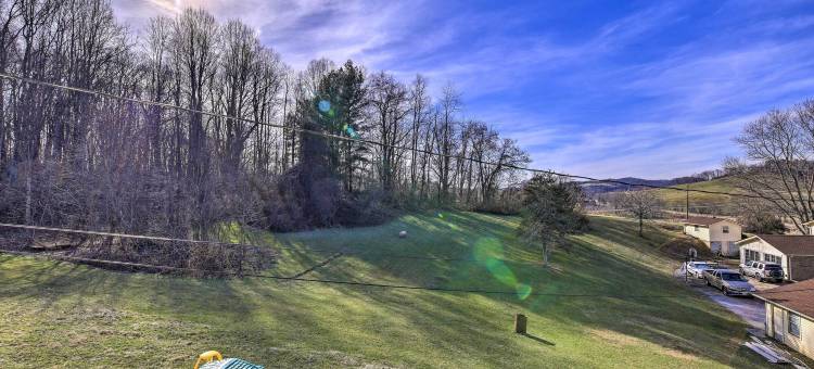 宠物友好之家 w/ 烤架和农场在梅多维尤！(Pet-Friendly Home with Grill and Farm in Meadowview!)图片