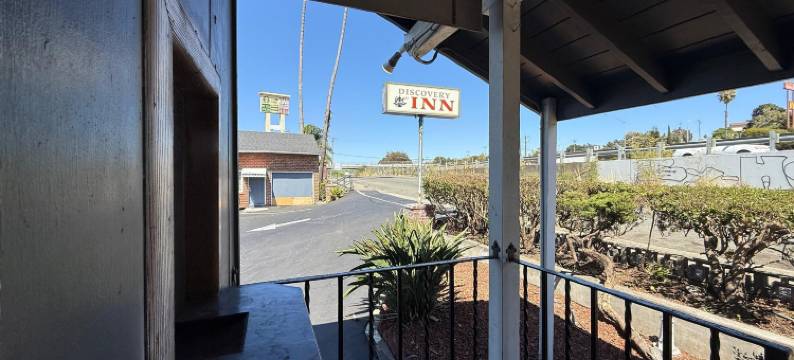 Discovery Inn 瓦列霍 I 80 靠近纳帕 CA(Discovery Inn Vallejo I 80 Near Napa CA)图片