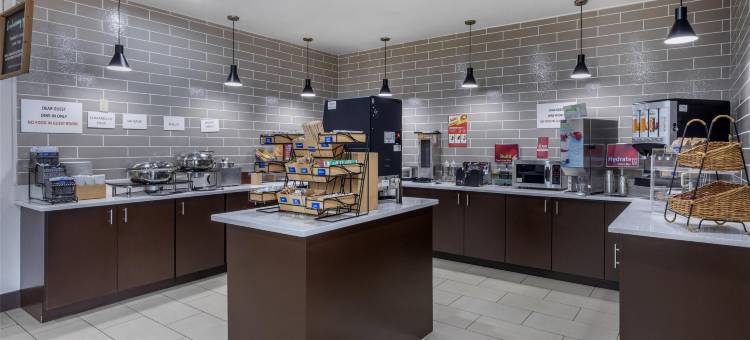 登顿套房贝斯特韦斯特优质酒店(Best Western Plus Denton Inn  Suites)图片