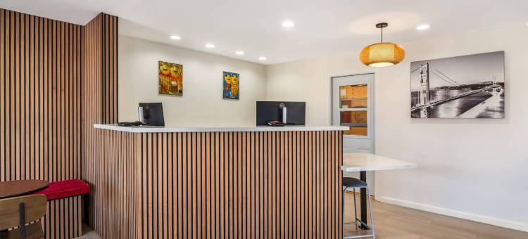 拉鲁纳酒店-Ascend精选(La Luna Inn, Ascend Hotel Collection)图片