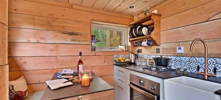 Chalet in Highlands near Loch Ness图片