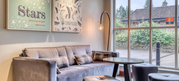 伦敦盖特威克机场南普里米尔酒店(Premier Inn London Gatwick Airport South)图片