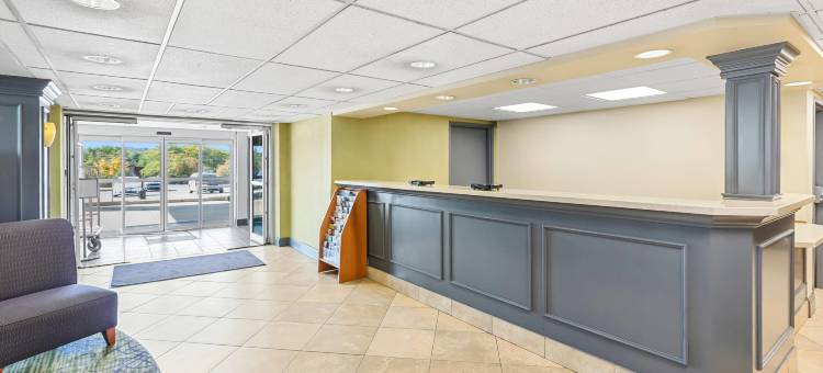 克拉丽奥酒店克兰伯里镇(Clarion Inn Cranberry Township)图片