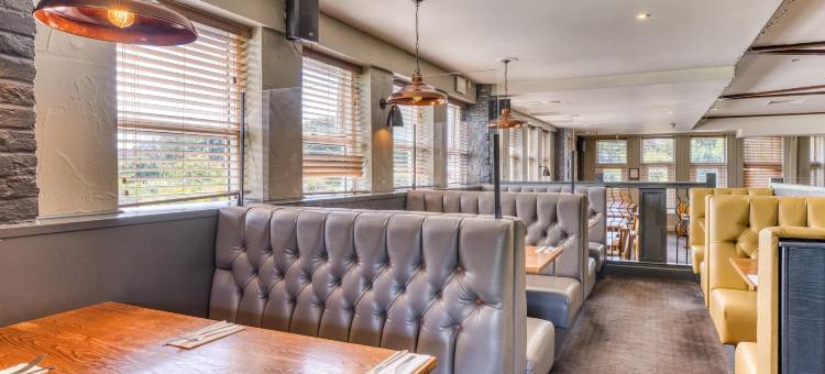 西贝辛斯托克普瑞米尔酒店(Premier Inn Basingstoke West)图片