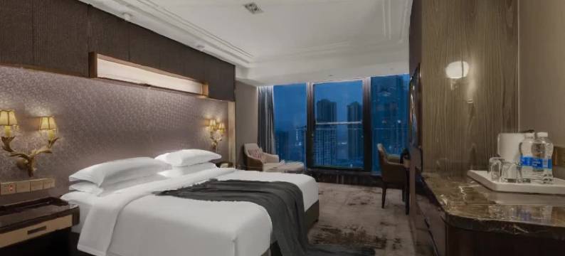 百川酒店(重庆解放碑步行街洪崖洞店)图片