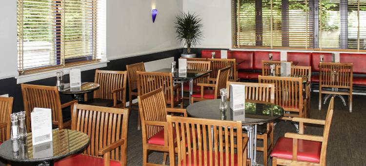 宜必思加的夫门酒店 - 国际商业园店(Ibis Cardiff Gate - International Business Park)图片