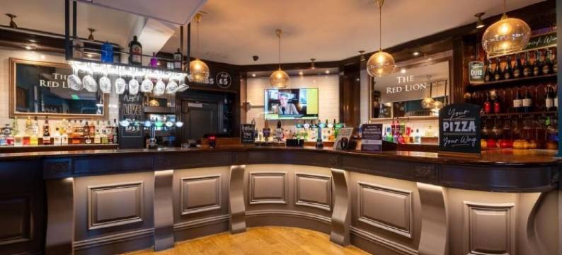 OYO德瑞德莱恩霍特尔(OYO The Red Lion Hotel)图片