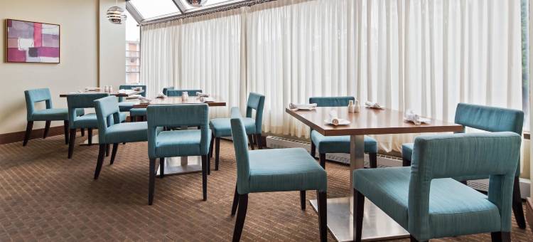 北多伦多派克威贝斯特韦斯特酒店(Best Western Parkway Hotel Toronto North)图片