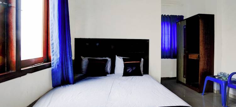 OYO 94818 萨比娜伊斯兰旅馆(OYO 94818 Sabina House Syariah)图片