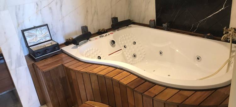 伊斯帕尔塔温德姆华美达酒店(Ramada by Wyndham Isparta)图片