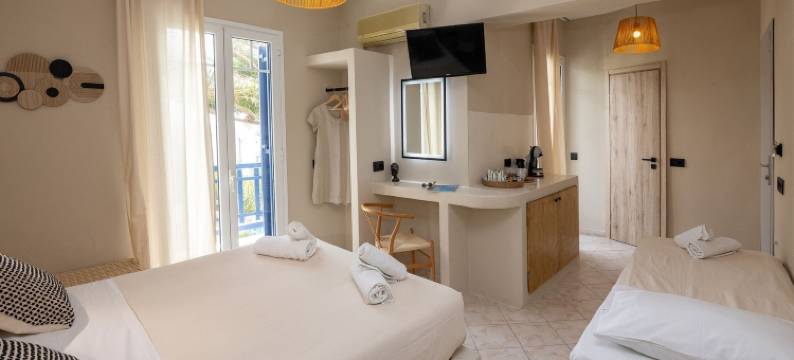 诺埃客房在提诺斯中心(Noe Rooms In Center Of Tinos)图片