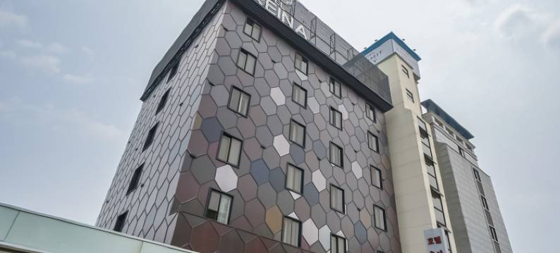 全州山井洞索朴酒店(Jeonju Sanjeong-Dong Hotel Reina)图片