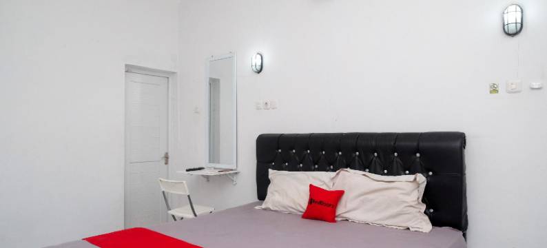 红门酒店@格里亚梅尔博坦德马克(RedDoorz Syariah @ Griya Merbotan Demak)图片