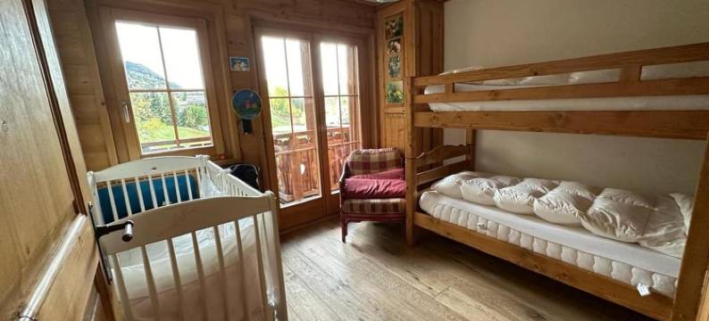 Spacious apartment with terrace图片