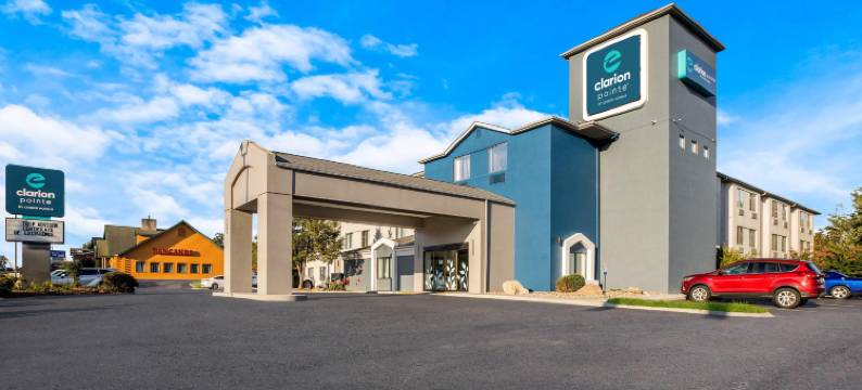 克拉丽奥波恩特酒店-塞维尔维尔-鸽子谷(Clarion Pointe Sevierville-Pigeon Forge)图片