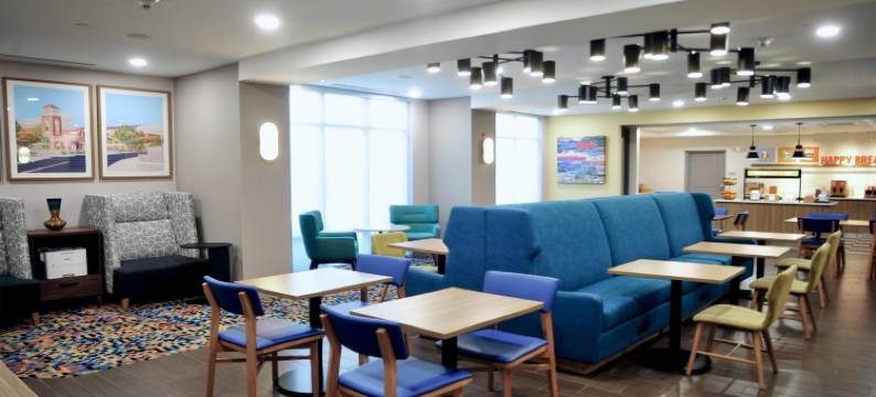 牛津会议中心欢朋酒店(Hampton Inn Oxford/Conference Center)图片