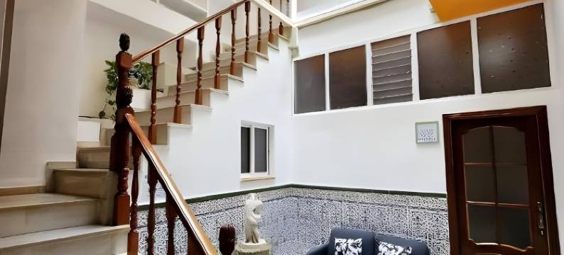 拱门之家广场酒店(Arc House Plaza)图片