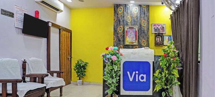 FabHotel Shri Rawat Kunj - 距离班克比哈里庙150米(Fabhotel Shri Rawat Kunj - 150m from Banke Bihari Temple)图片