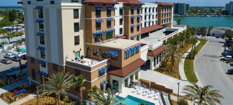 克利尔沃特海滩万枫酒店及套房(Fairfield Inn & Suites Clearwater Beach)图片