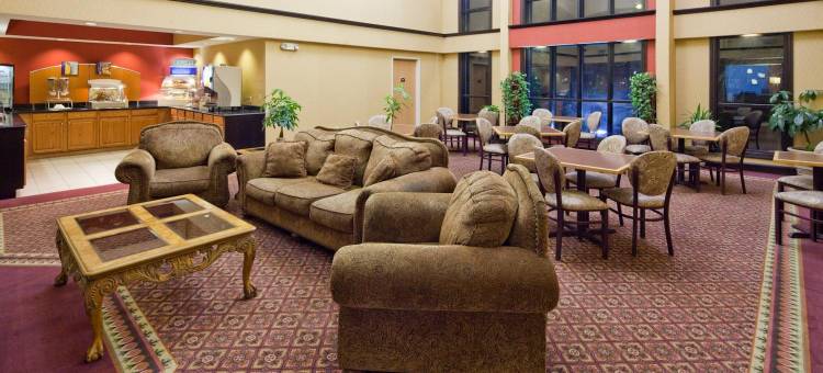 沃西翁智选假日套房酒店(Holiday Inn Express & Suites Wauseon)图片