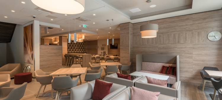 法兰克福市中心东希尔顿欢朋酒店(Hampton by Hilton Frankfurt City Centre East)图片
