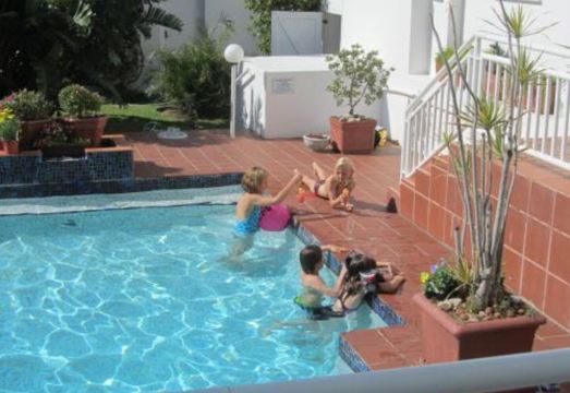 A Villa de Mer GuesthouseHotel Overview