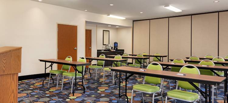 智选假日套房酒店爱德蒙得(Holiday Inn Express & Suites Edmond)图片