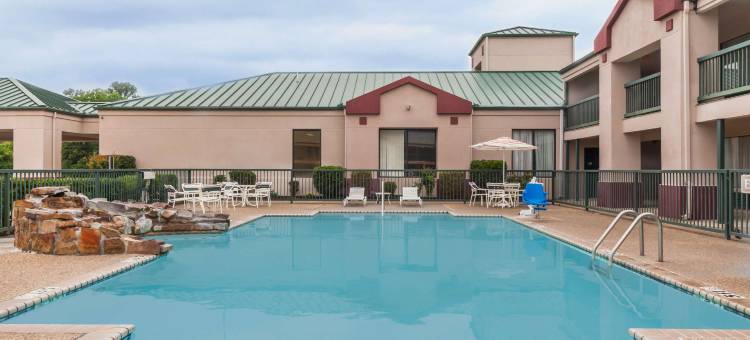 贾斯珀速8酒店(Super 8 by Wyndham Jasper TX)图片