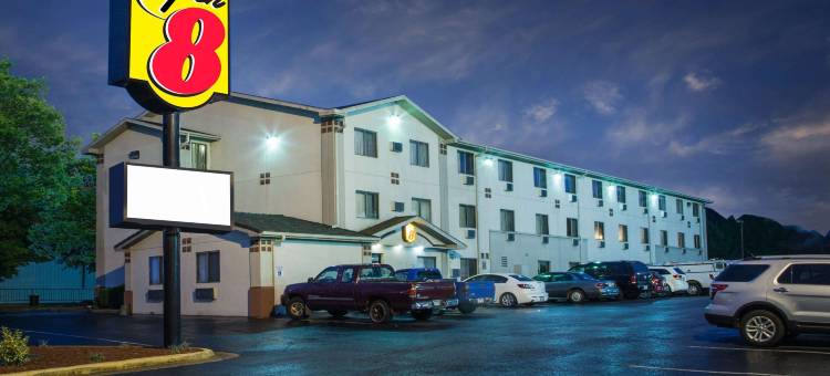 温泉城温德姆速8酒店(Super 8 by Wyndham Hot Springs)图片