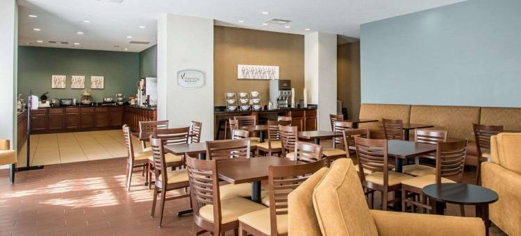 梅里迪恩 - 博尼塔湖美居套房酒店(MainStay Suites Meridian - Bonita Lakes)图片