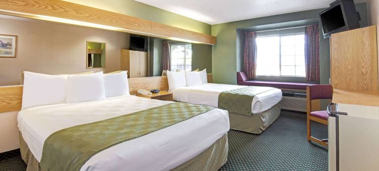 阿尔伯克尔基西温德姆麦客达套房酒店(Microtel Inn & Suites by Wyndham Albuquerque West)图片