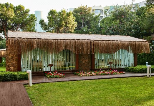 Gloria Verde Resort Hotel Overview