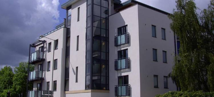 查尔顿汉姆广场公寓(Cheltenham Plaza Apartments)图片