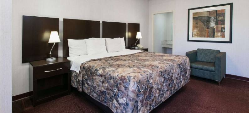 朗维尤骑士酒店(Knights Inn Longview)图片