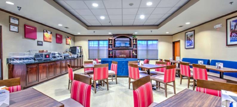 汤博尔医疗中心舒适套房酒店(Comfort Suites Tomball Medical Center)图片