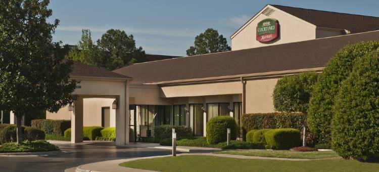 费耶特维尔万怡酒店(Courtyard Fayetteville)图片