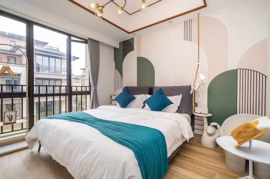 趣墅度假别墅佛山店(鹭湖大道1号分店)