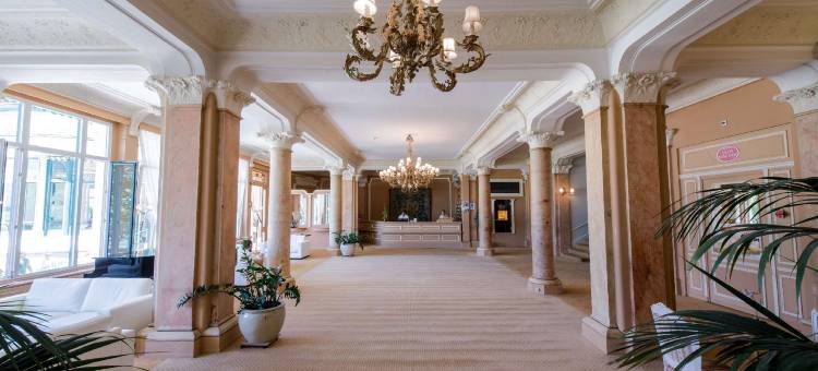 伊甸园宫奥拉克酒店(Hotel Eden Palace au Lac)图片