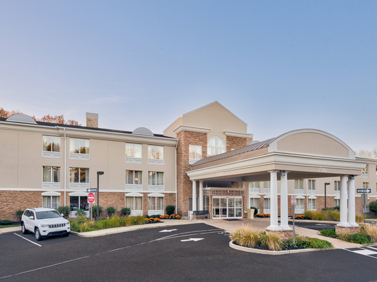 Holiday Inn Express 海王星