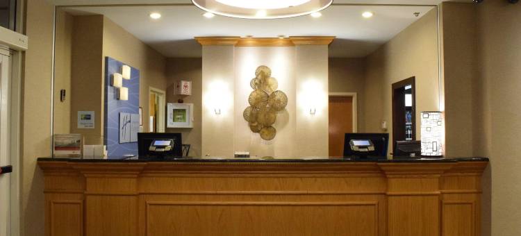 洲际酒店集团旗下的智选假日酒店及套房沃特敦-千岛(Holiday Inn Express & Suites Watertown-Thousand Islands)图片