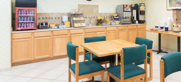 路瑞谢南多厄温德姆戴斯酒店(Days Inn by Wyndham Luray Shenandoah)图片