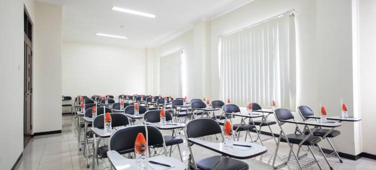 玛琅德科彭城市景观酒店 - 红门酒店集团(Urbanview Hotel de Kopen Malang by RedDoorz)图片